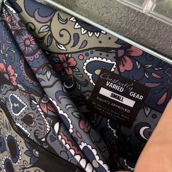 CVG midnight skulls 2.5” booty shorts NWOT - Picture 3 of 3